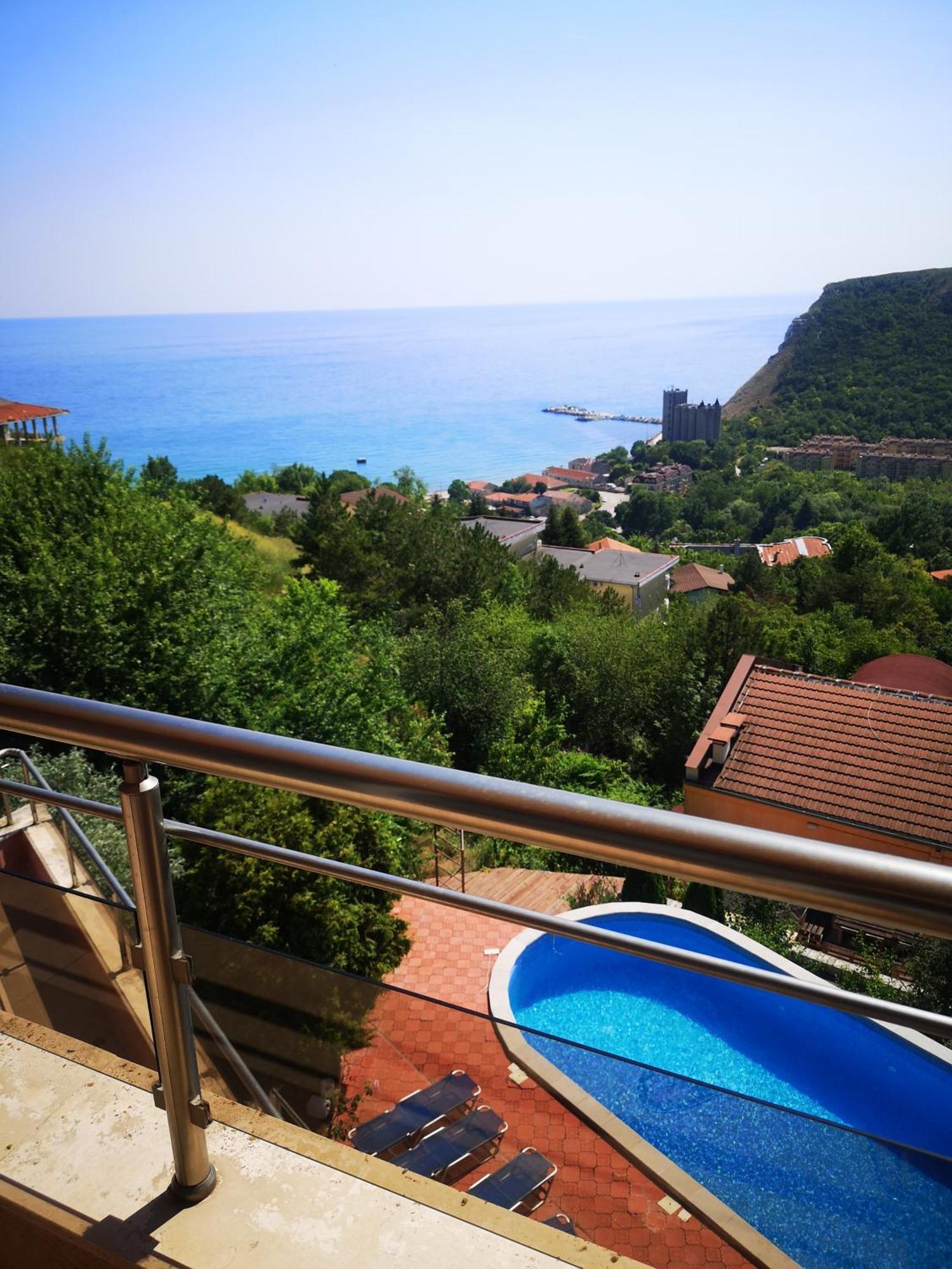 Apartamento Complex Karia III Kavarna Exterior foto