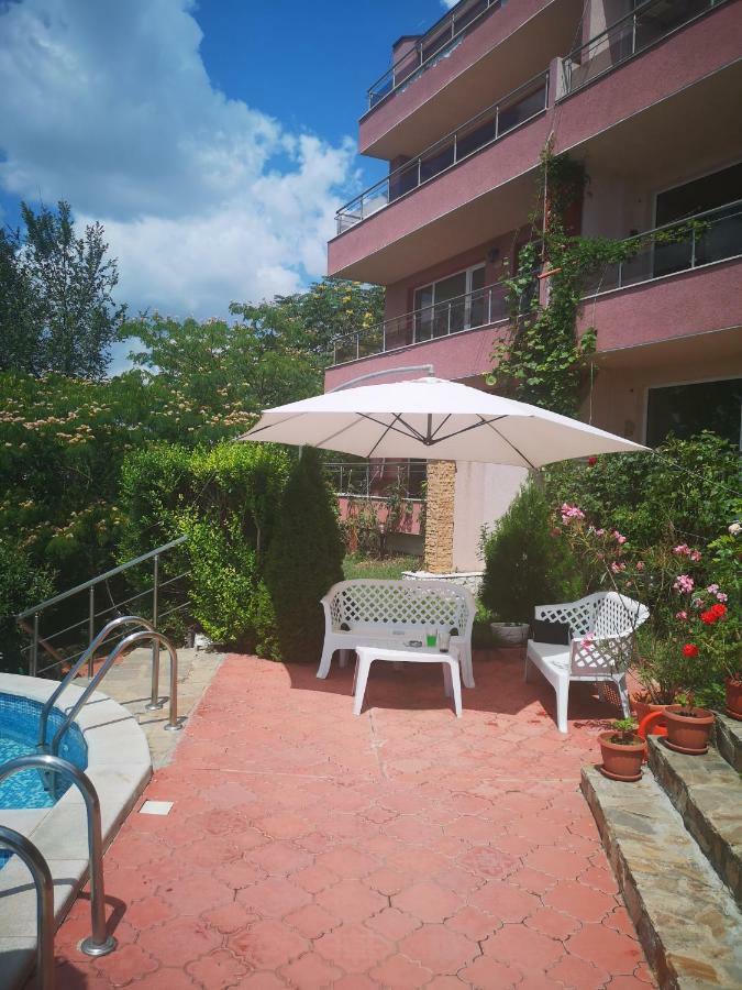 Apartamento Complex Karia III Kavarna Exterior foto