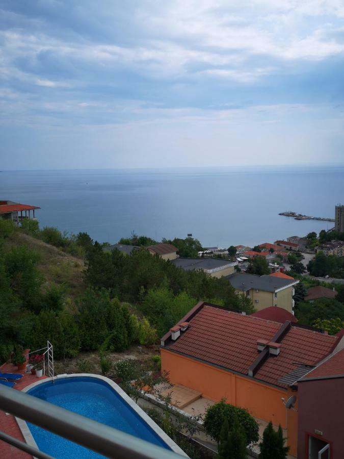 Apartamento Complex Karia III Kavarna Exterior foto