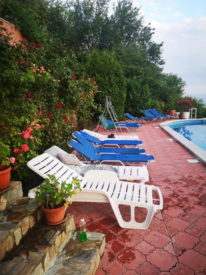 Apartamento Complex Karia III Kavarna Exterior foto